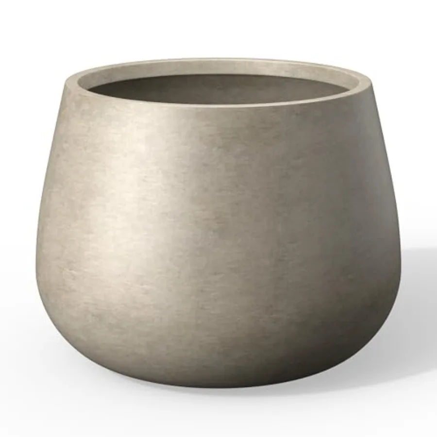 Curva Round Modern Planter with Drainage Plug